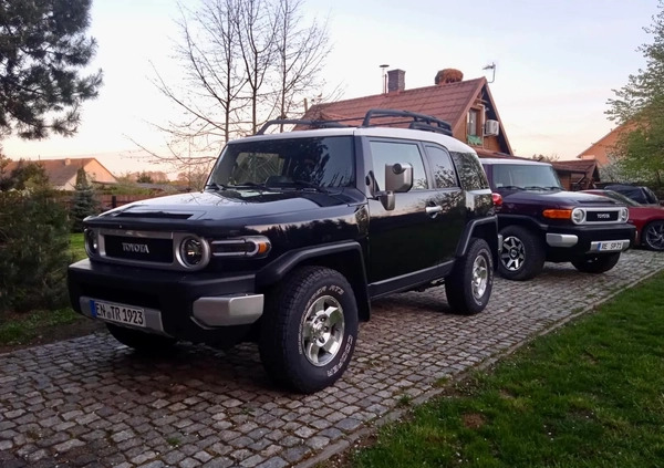 Toyota FJ cena 83000 przebieg: 223000, rok produkcji 2008 z Brok małe 781